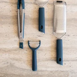 Hugo Kennis Y-dunschiller - RVS - 14.3x7.3x2.3 cm