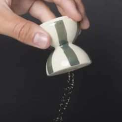 Peperstrooier - groen - ø5x5.5 cm