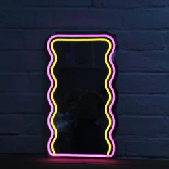 Spiegel met golven LED - geel/roze - 40x23x1.4 cm