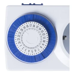 Tijdschakelaar - wit - 6.7x8x13 cm