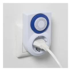 Tijdschakelaar - wit - 6.7x8x13 cm